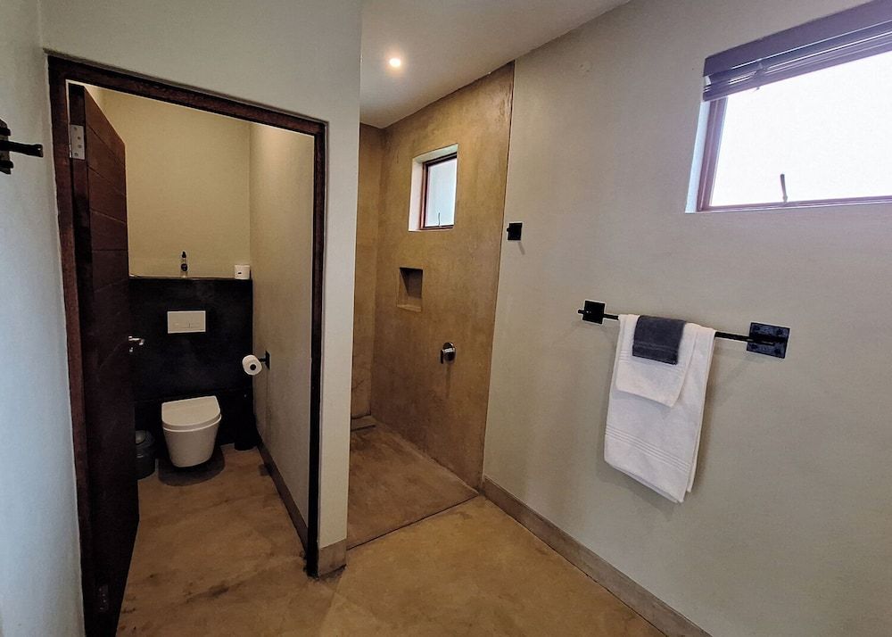 La Lechere Guest House Deluxe Double Room 5