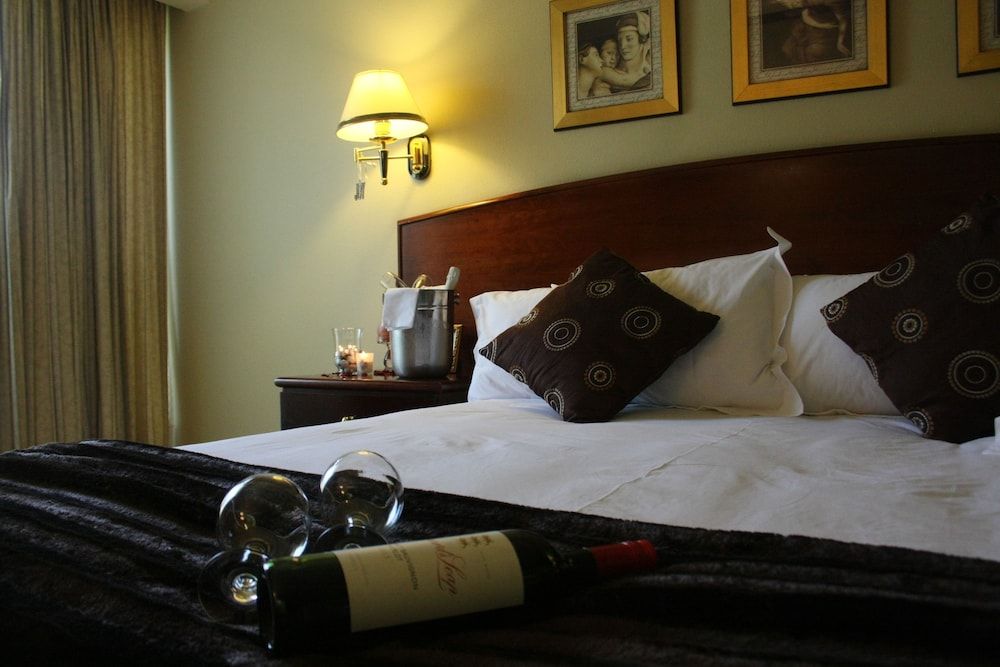 Benvenuto Hotel and Conference Centre Executive Double Room, Multiple Beds 2