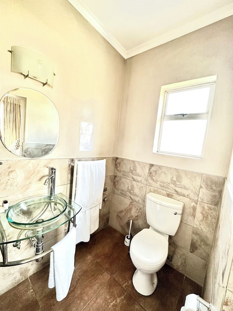 Lido Hotel Standard Single Room, 2 Twin Beds, Non Smoking 2