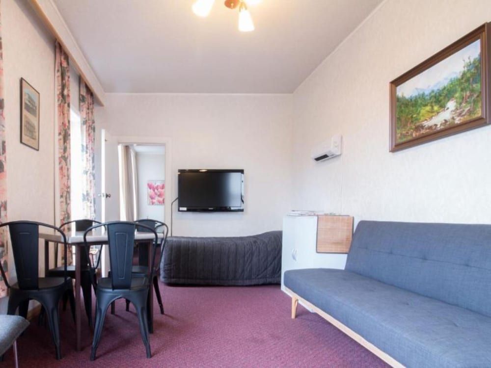 Masonic Hotel Family Room 3