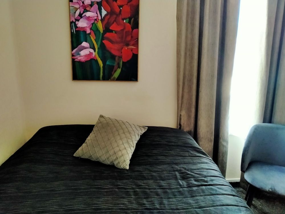 Masonic Hotel Double Room 6