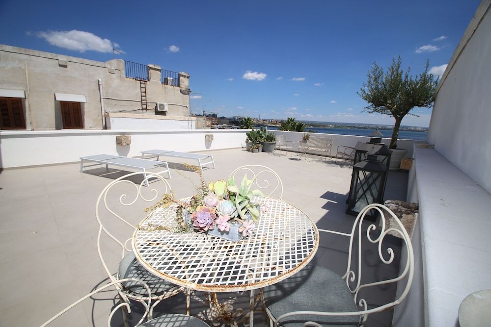 Don Alfredo Deluxe Suite, Sea View 20