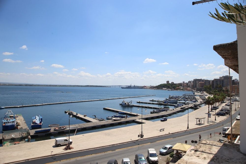 Don Alfredo Deluxe Suite, Sea View 25