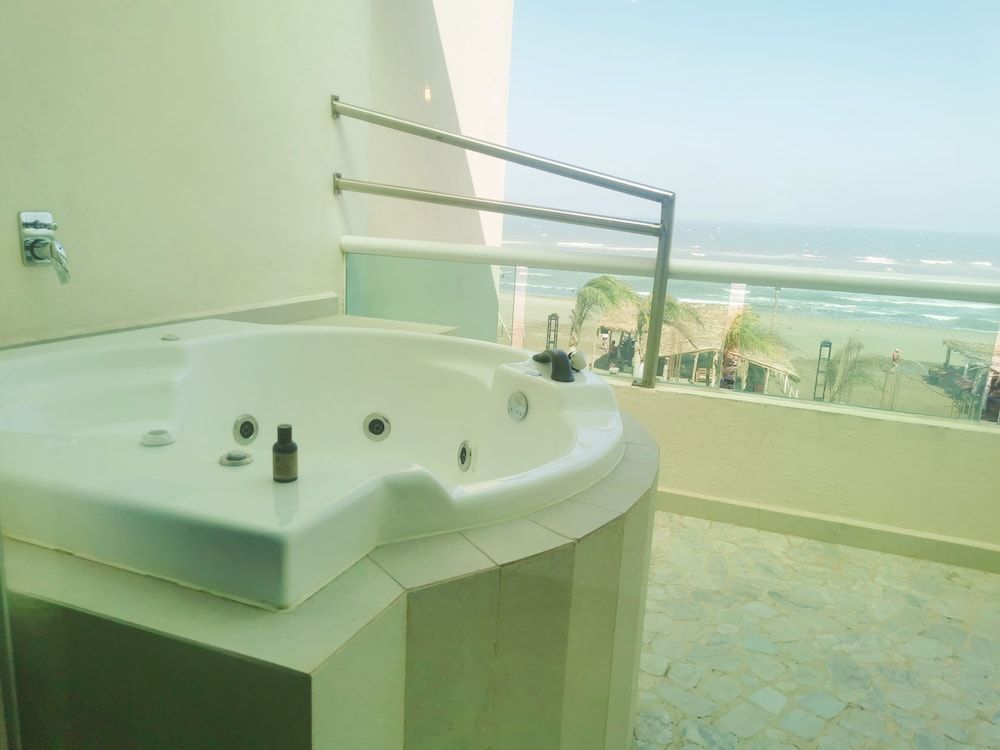 Artisan Family Hotels And Resorts Playa Esmeralda Junior Suite, Ocean View 4