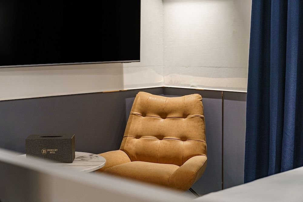 Brown-Dot Hotel Geomdan Deluxe & Premier (Styler) 9