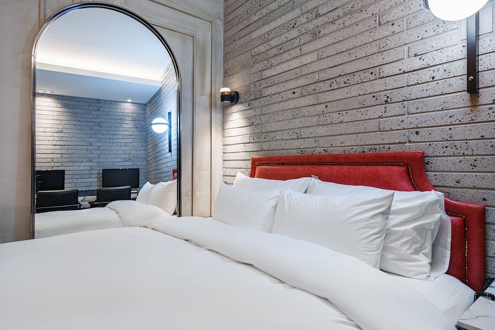 Brown-Dot Hotel Geomdan Premier 2 PC & Plus (Styler) 7