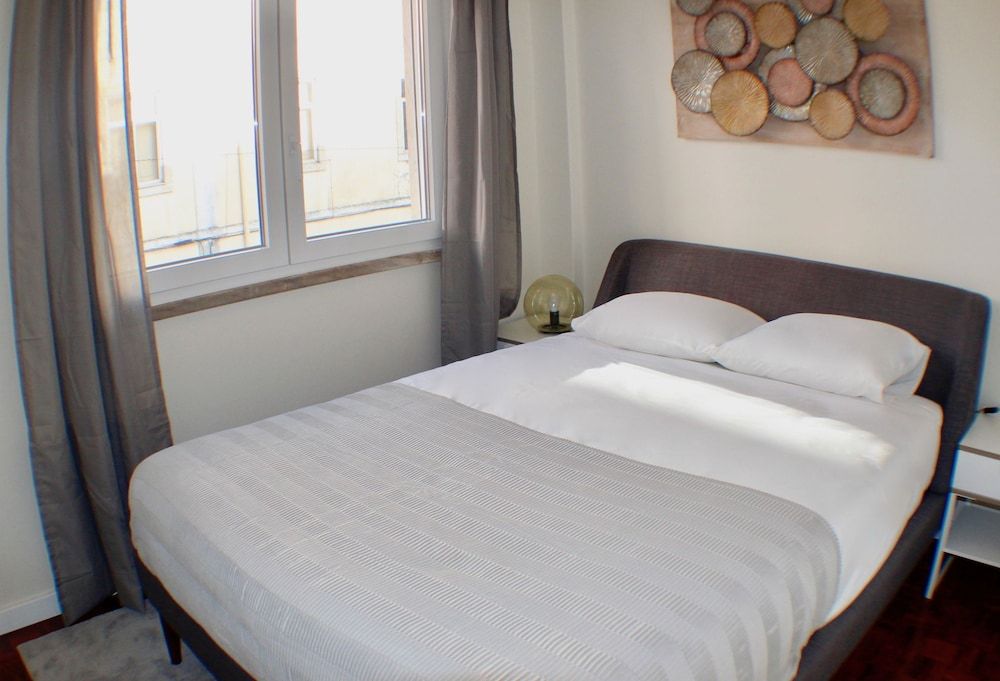 undefined Apartment Balcony and River View in Alfama 9