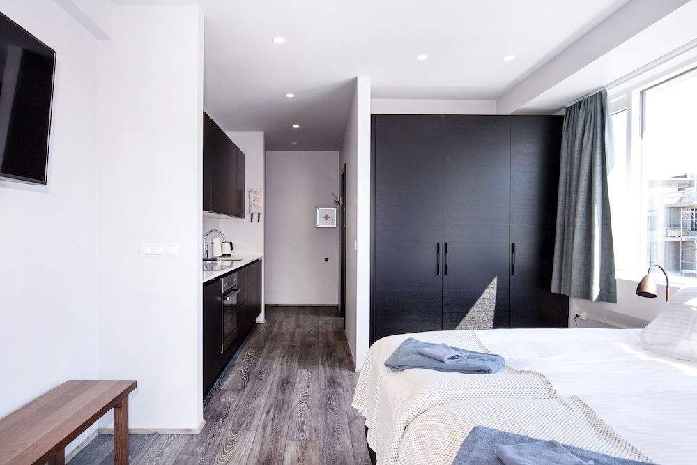 Studio, 2 Twin Beds
