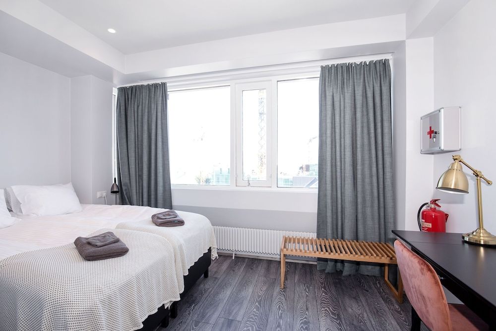 Studio, Multiple Beds