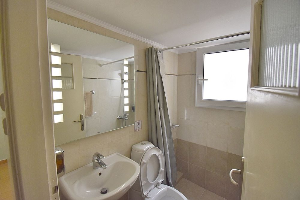 Check Point - Plaka Apartment 18