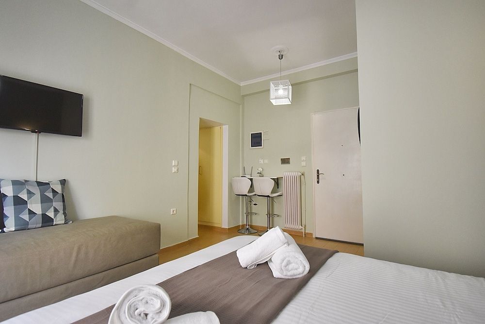 Check Point - Plaka Apartment 10