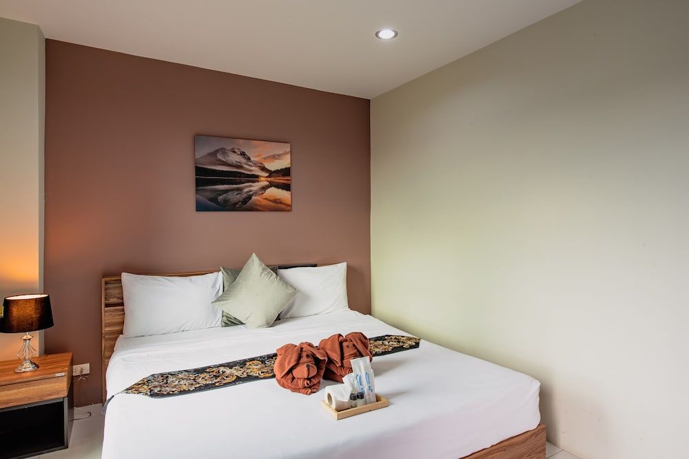 The Living Hotel SamutPrakan Superior Room, 1 Bedroom 3