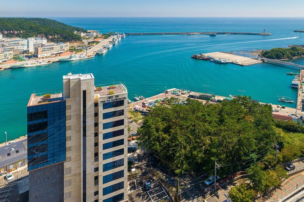 undefined Hotel The Club Yeonhwari 9