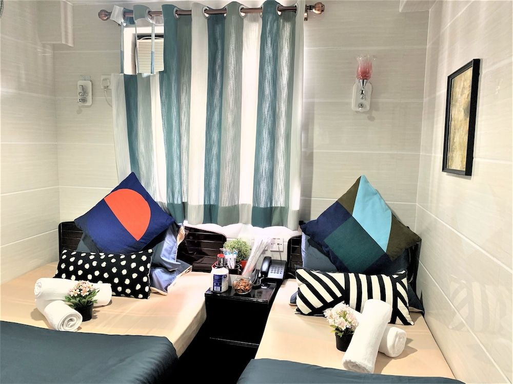 W's Lounge Deluxe Twin Room 5