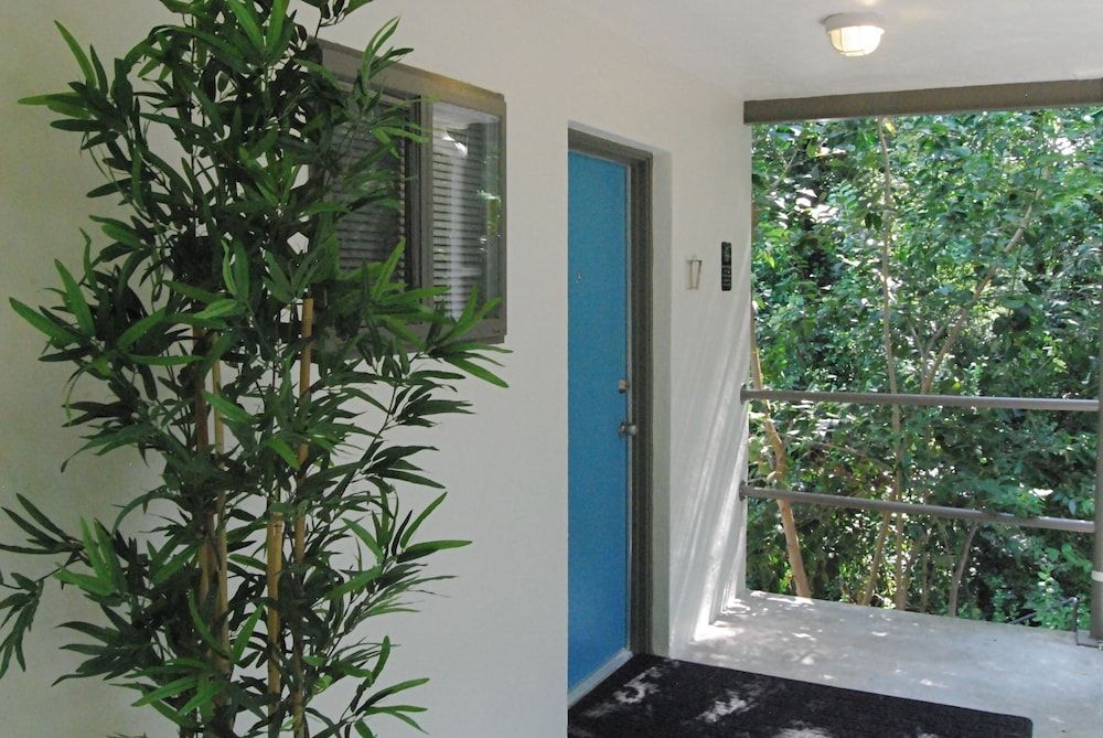 undefined Studios On 25th by BCA Furnished Apts