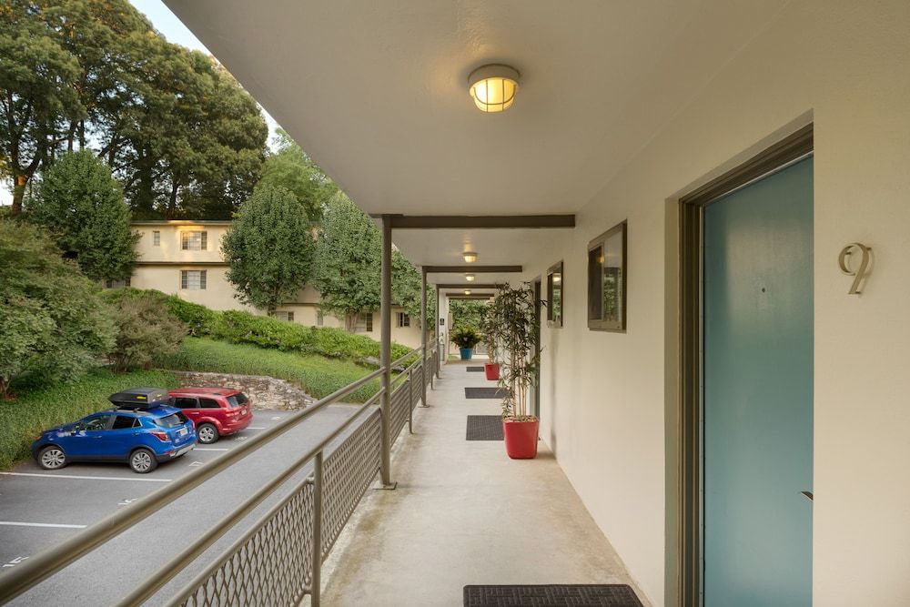 undefined Studios On 25th by BCA Furnished Apts 6