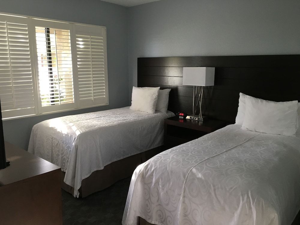 Condo, 2 Bedrooms