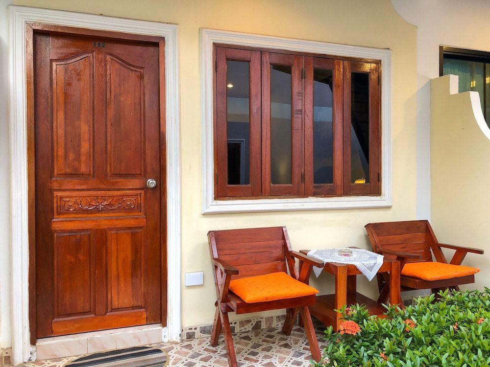 undefined Ginis Beach Resort 6