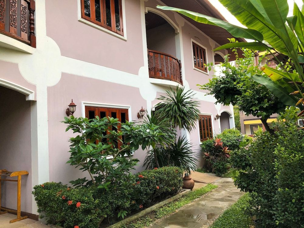 undefined Ginis Beach Resort 10