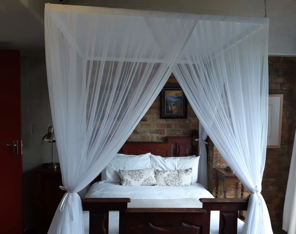 undefined Hornbill House 7