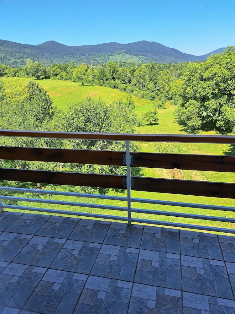 Double Room, Mountain View
