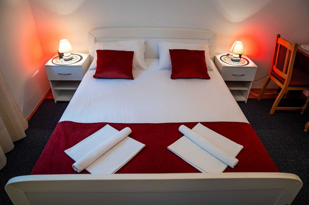 undefined Guest House Cesic 10