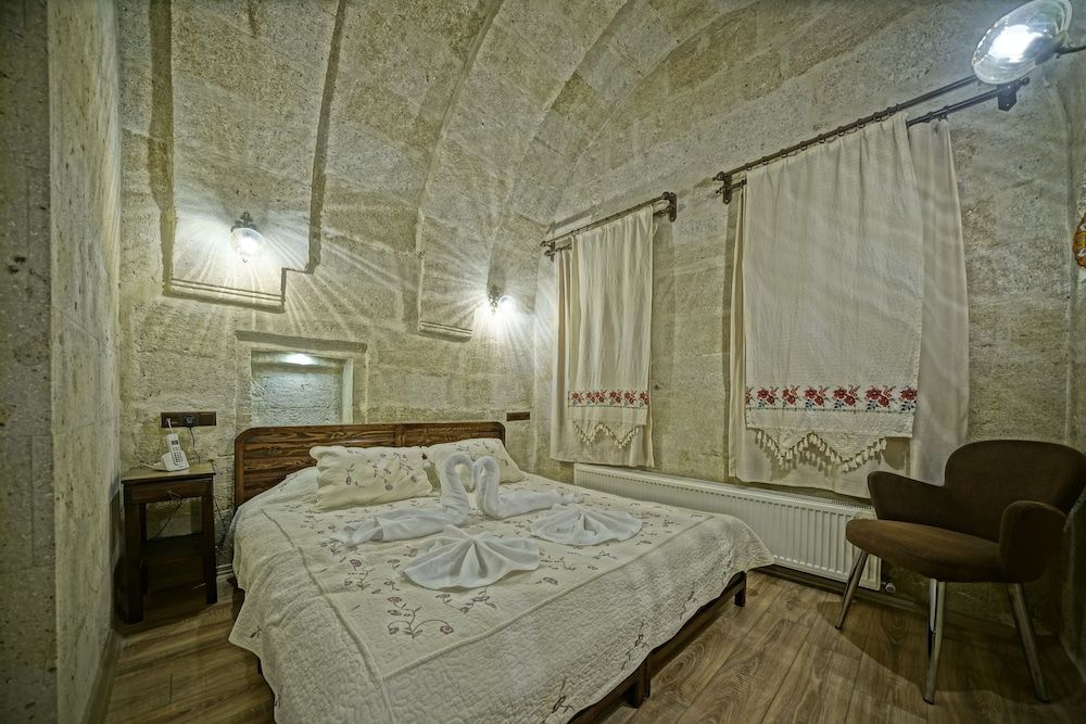 Fairy Tale Suites Comfort Room 2