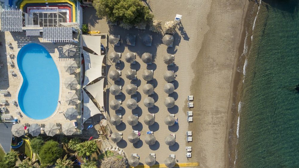 undefined Charm Beach Hotel - All Inclusive 5