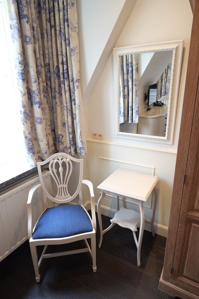 Pand 17 - Charming Guesthouse Comfort Double Room 14