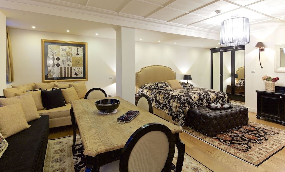 Superior Suite, 1 King Bed