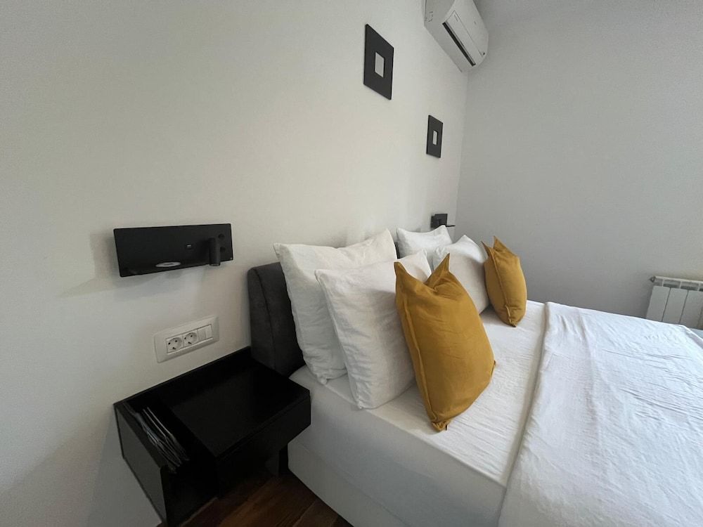 Eva Luxury Rooms & Apartments Deluxe Double Room 6