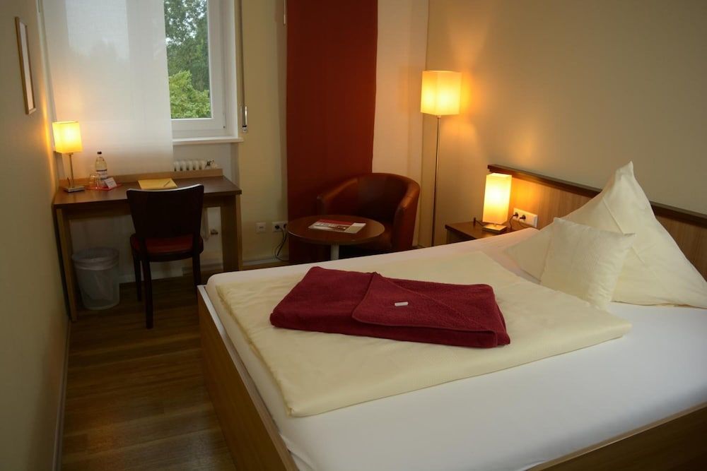 Tagungshaus Regina Pacis Single Room 2