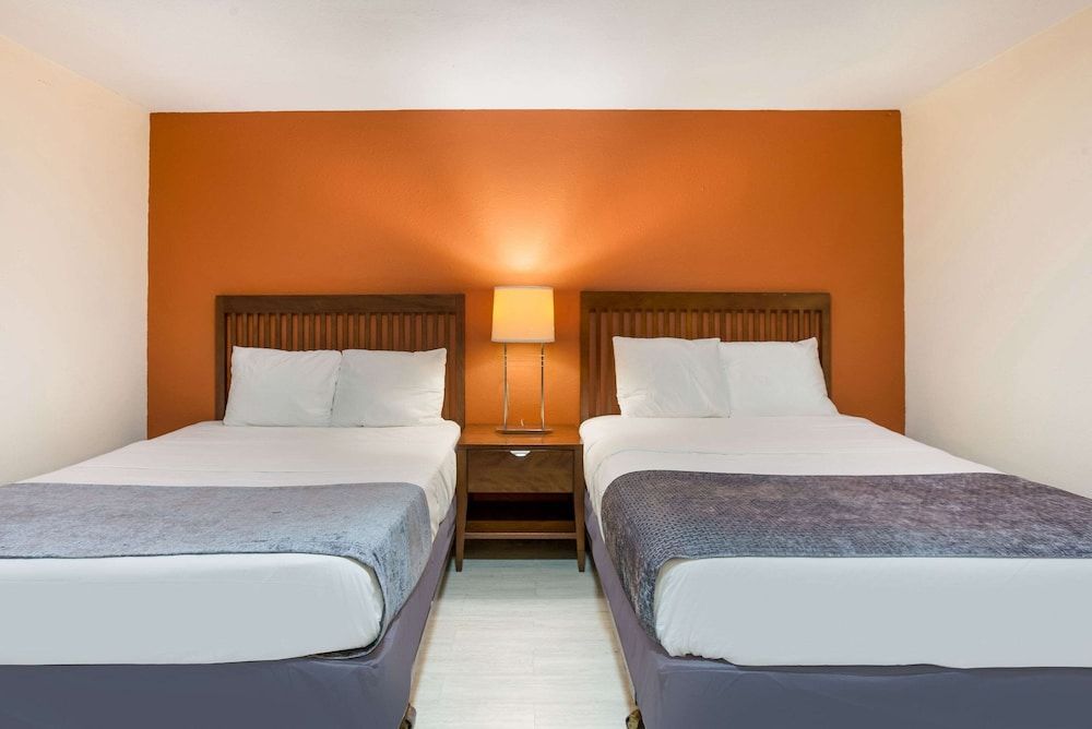 Rodeway Inn Standard Room, 2 Queen Beds, Non Smoking