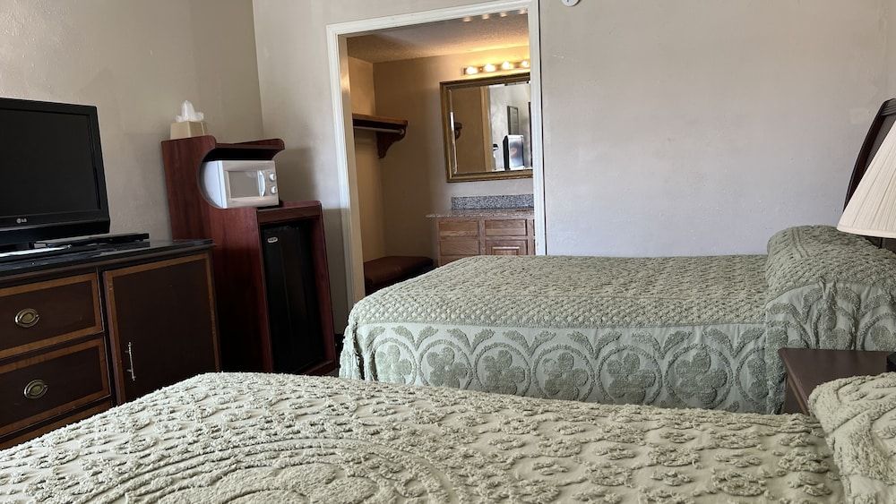 Basic Room, 2 Double Beds, Non Smoking