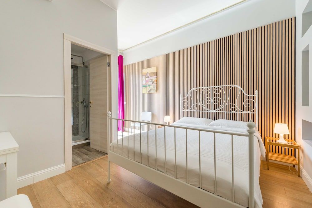 undefined Un Attimo a Roma B&B