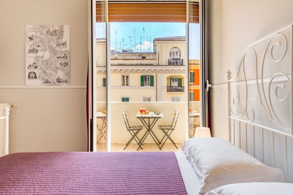 Un Attimo a Roma B&B Panoramic Room 17