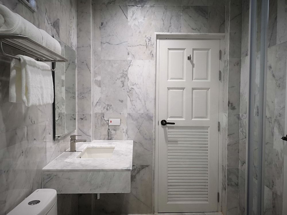 T Villas Huahin Junior Villa, 2 Bedrooms, Pool View 5