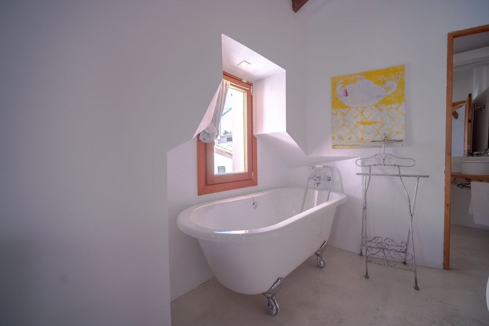 Hotel Forn Nou Deluxe Room 12