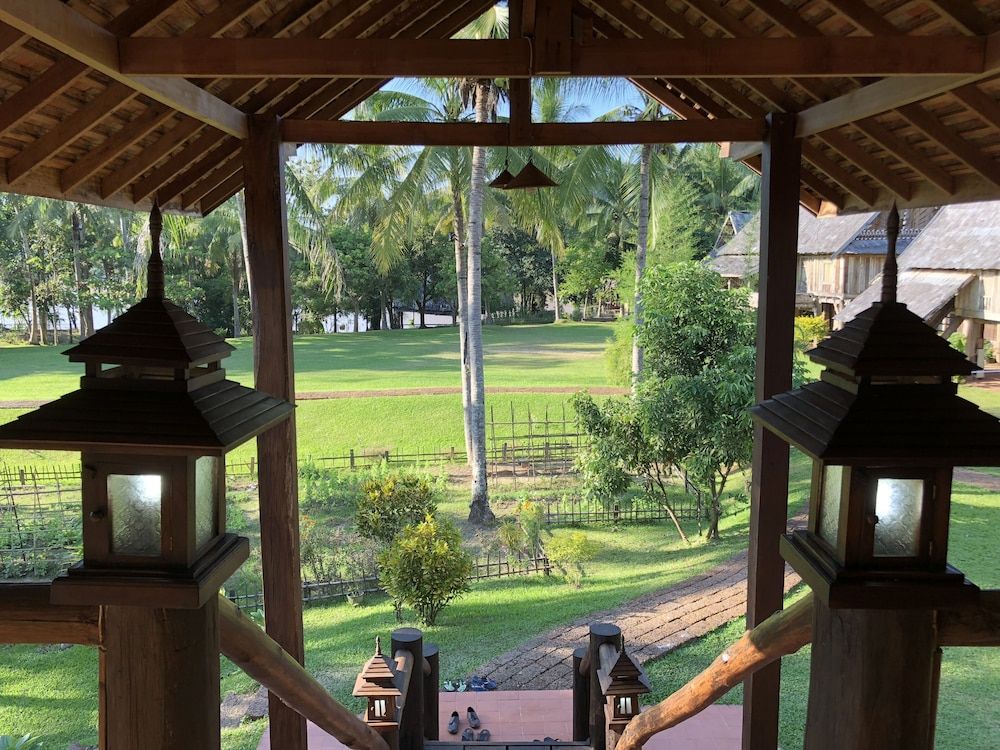 On The Mekong Resort Honeymoon Room 6
