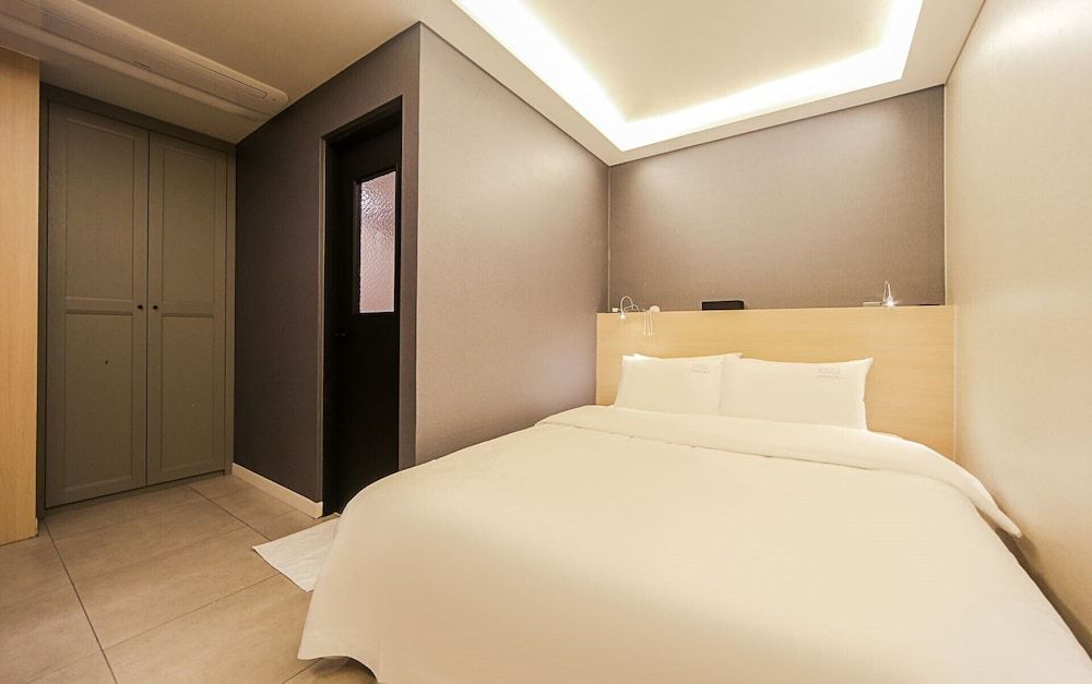 undefined Hotel OU 4