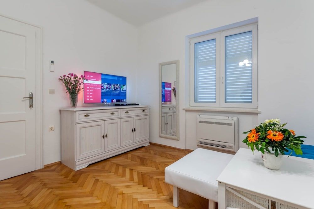 Classy Apartment in the Center of Split Apartment 17