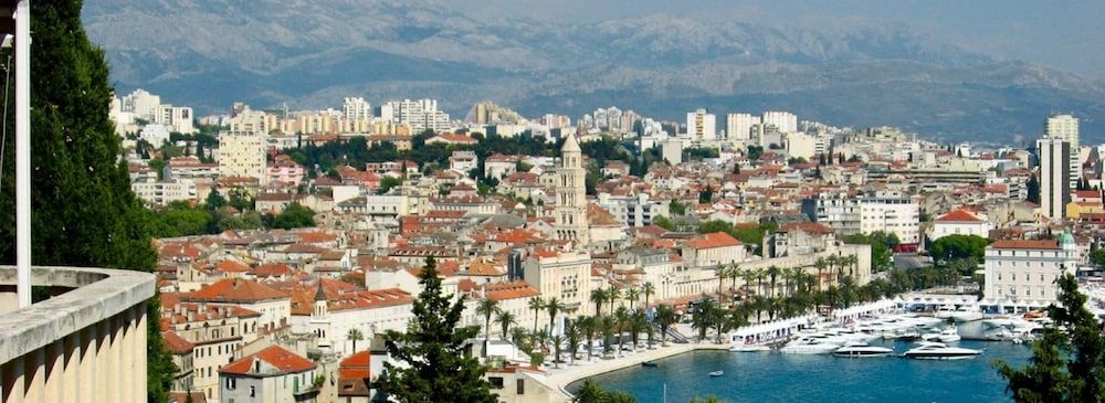 Classy Apartment in the Center of Split Apartment 6