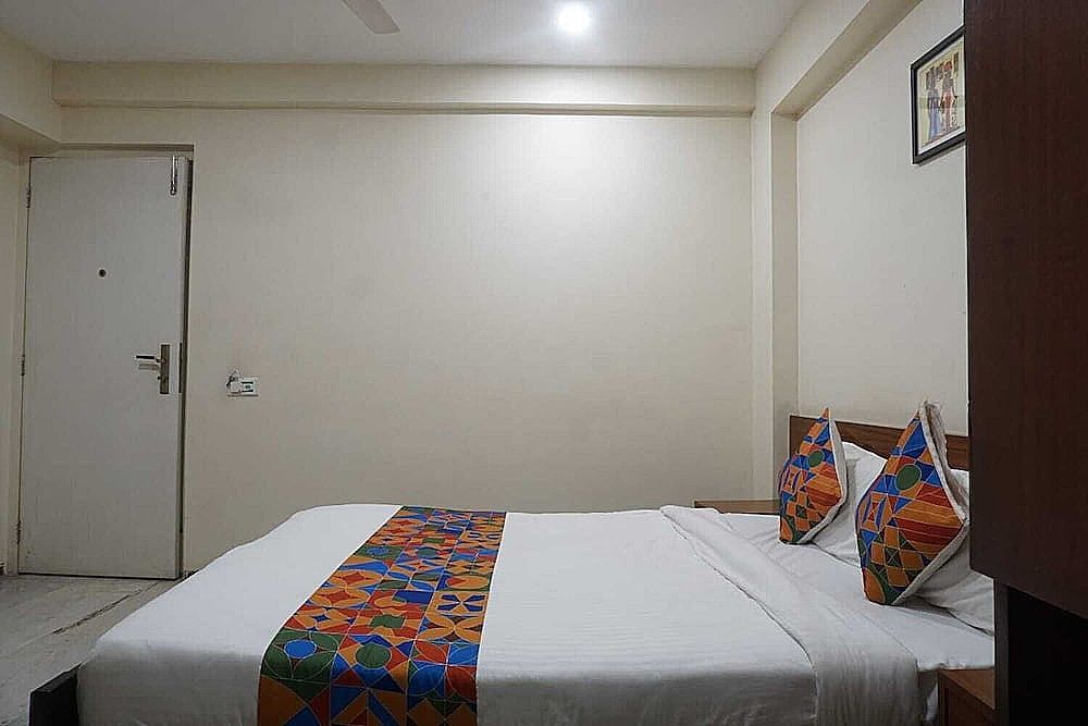 Hotel Executive Residency Economy Double or Twin Room, 1 Double Bed 3