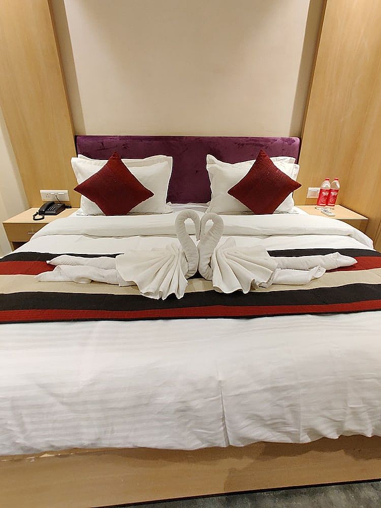 Hotel Dua Grand Deluxe Room 6