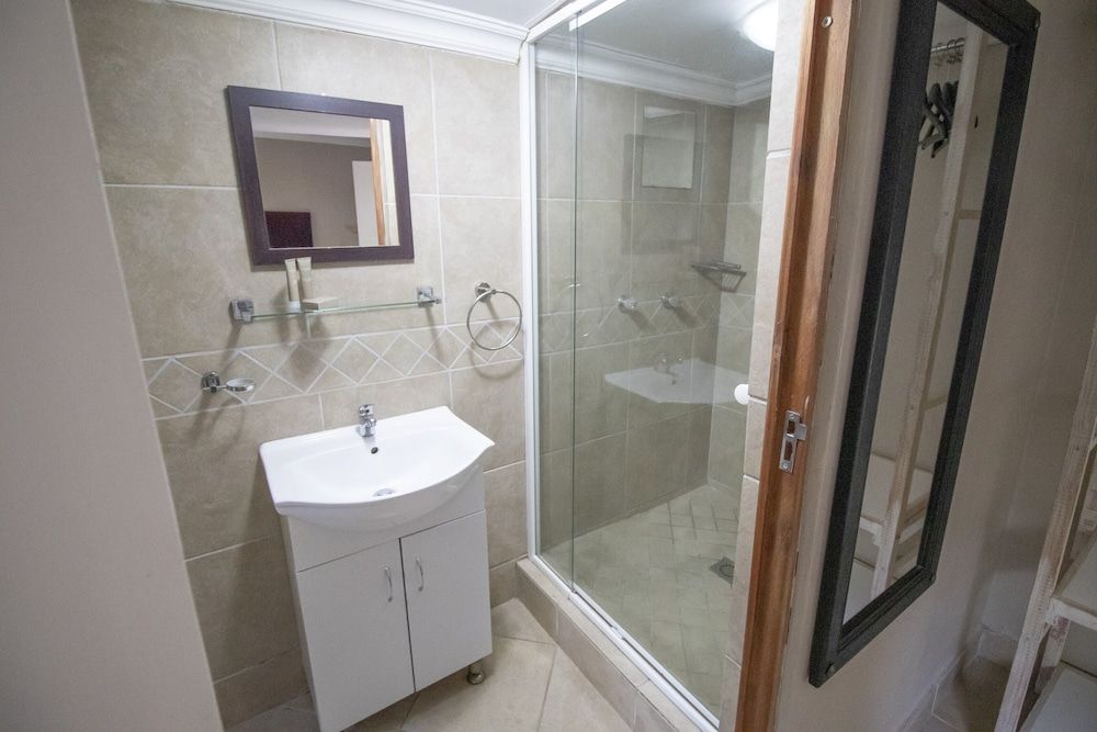 BON Hotel Rustenburg Family Room 9