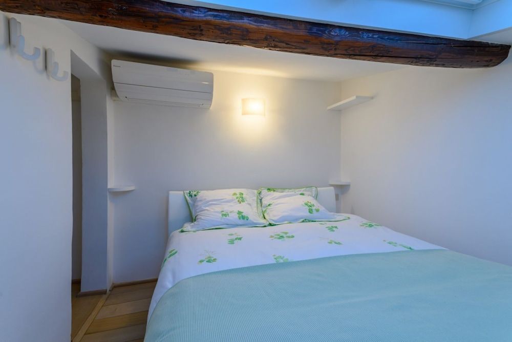 undefined Apartments Florence - San Lorenzo Market 3