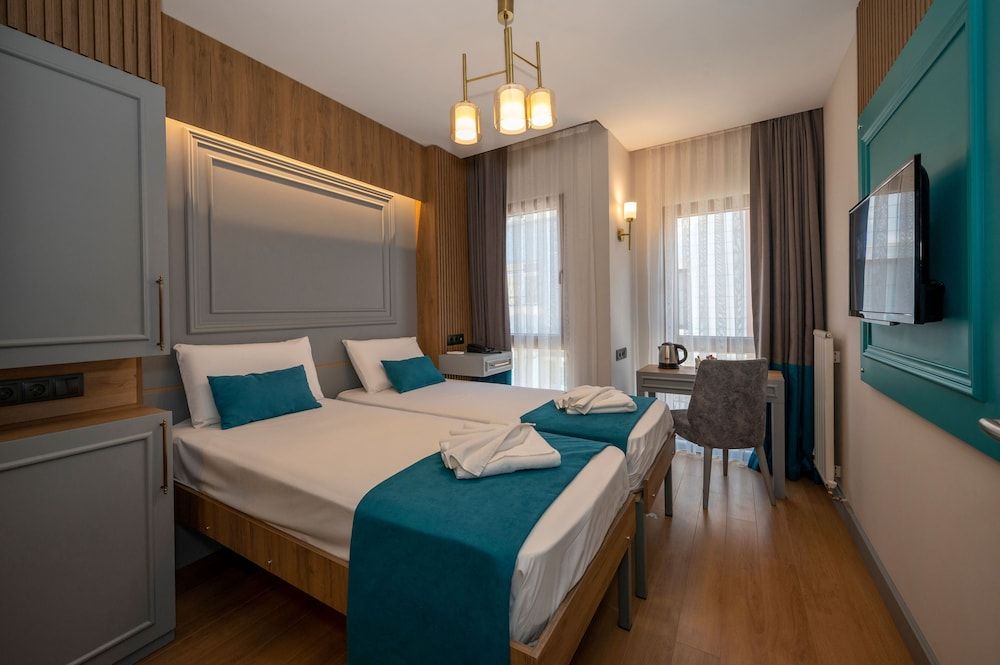 undefined Lynda Hotel - Special Class 2