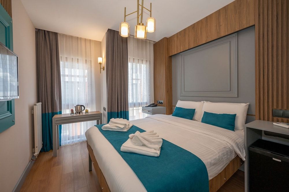 undefined Lynda Hotel - Special Class 5