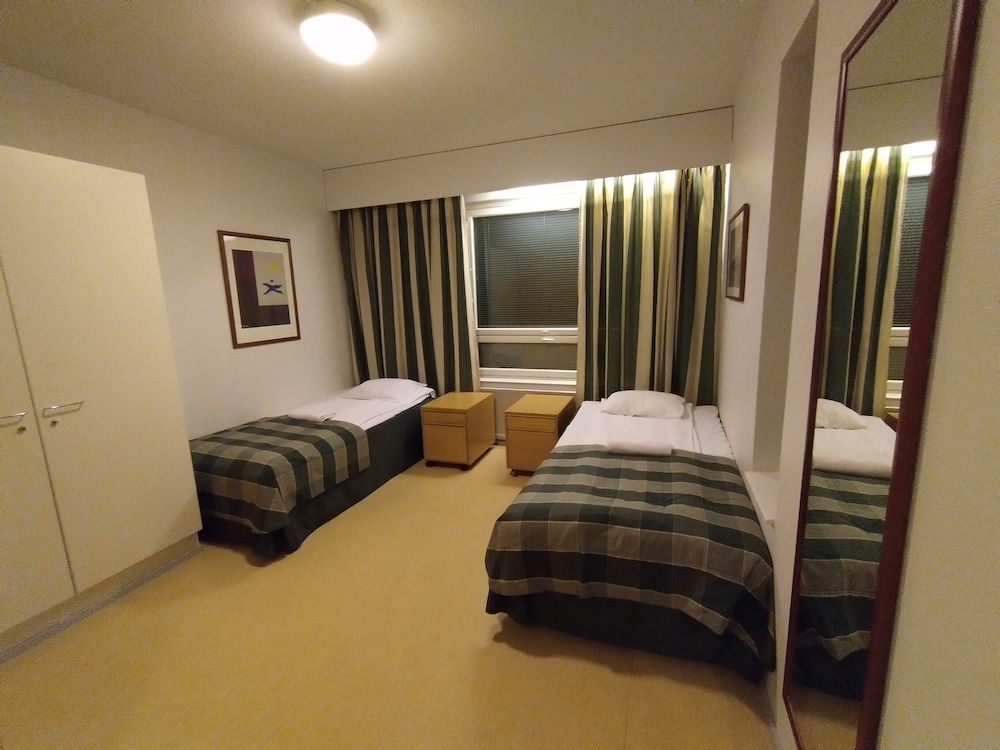 West Side Hotel Basic Twin Room