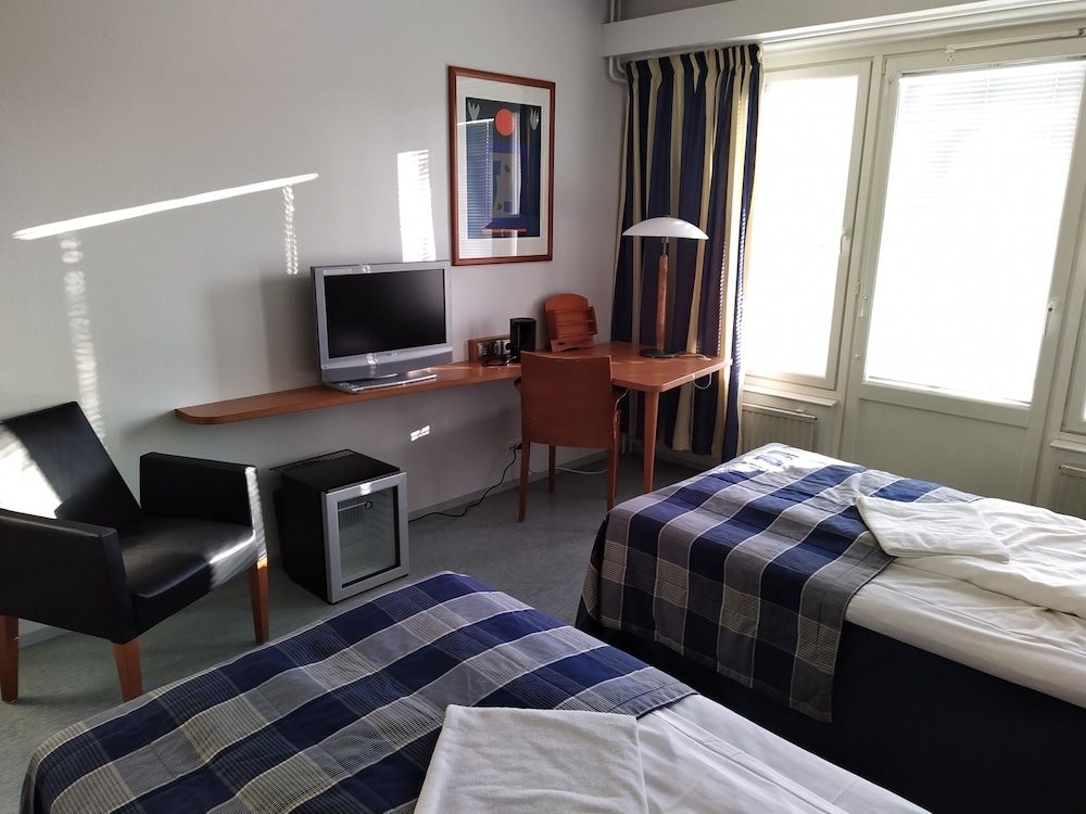 West Side Hotel Comfort Twin Room